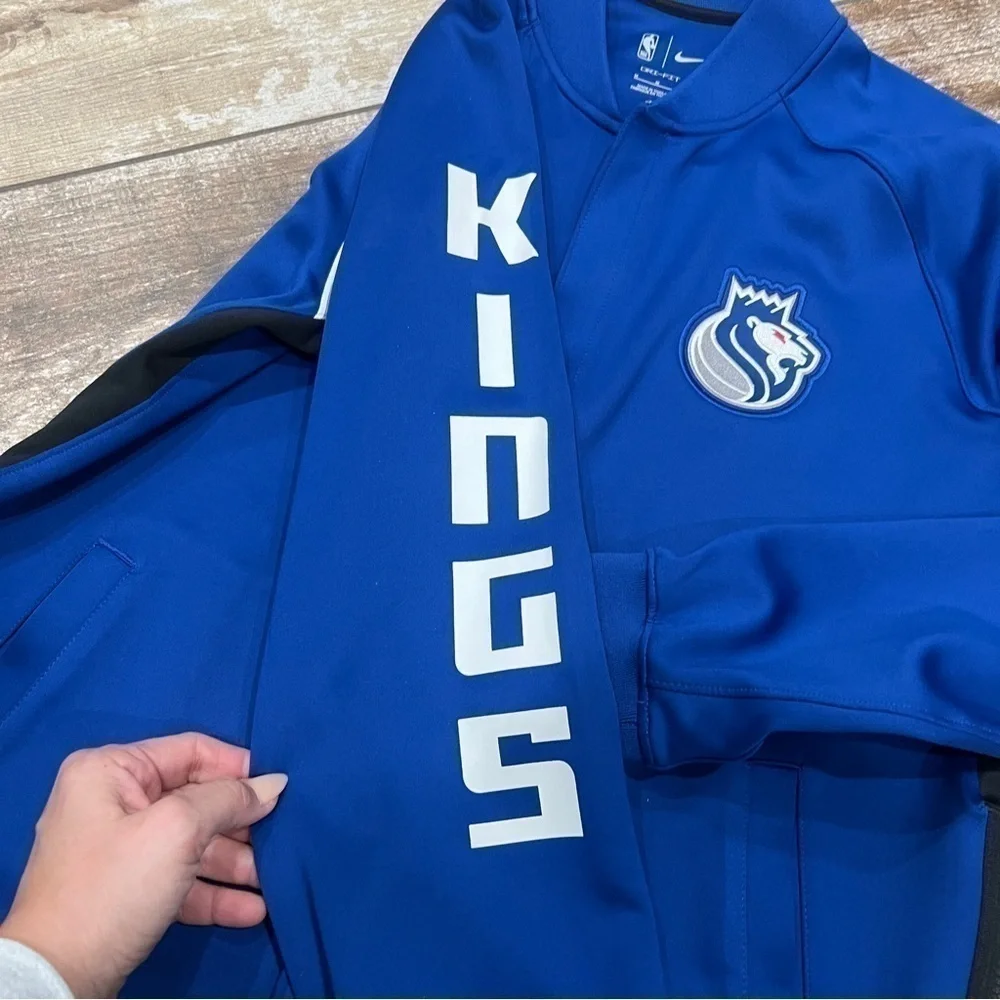 Nike | Men's Sacramento Kings 2023/24 City Edition Performance Raglan Jacket